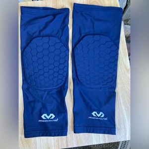 3/$17 McDavid Leg Sleeves XL Basketball Football Padded Navy Blue
